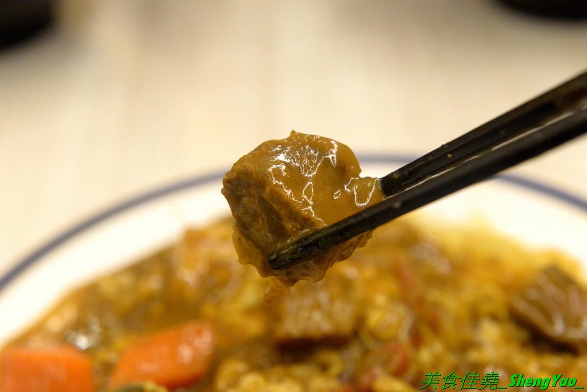 [台中西屯]令和博多拉麵 – 中科商圈新開幕拉麵店,魔法咖哩新品牌,有拉麵、丼飯、定食,甚至也能吃到魔法咖哩的人氣口味咖哩,8/30前開幕優惠日本麻辣拉麵只要100元,每人還送一球明治冰淇淋。(