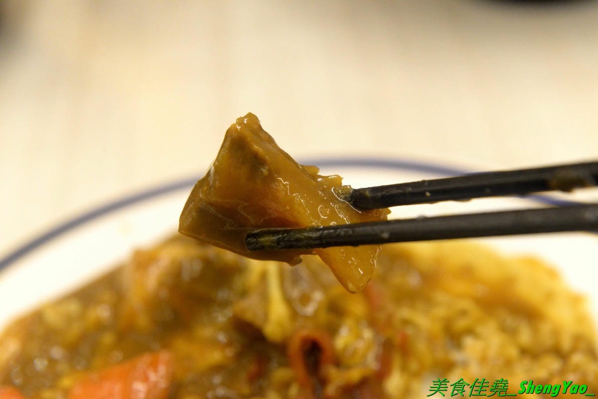 [台中西屯]令和博多拉麵 – 中科商圈新開幕拉麵店,魔法咖哩新品牌,有拉麵、丼飯、定食,甚至也能吃到魔法咖哩的人氣口味咖哩,8/30前開幕優惠日本麻辣拉麵只要100元,每人還送一球明治冰淇淋。(