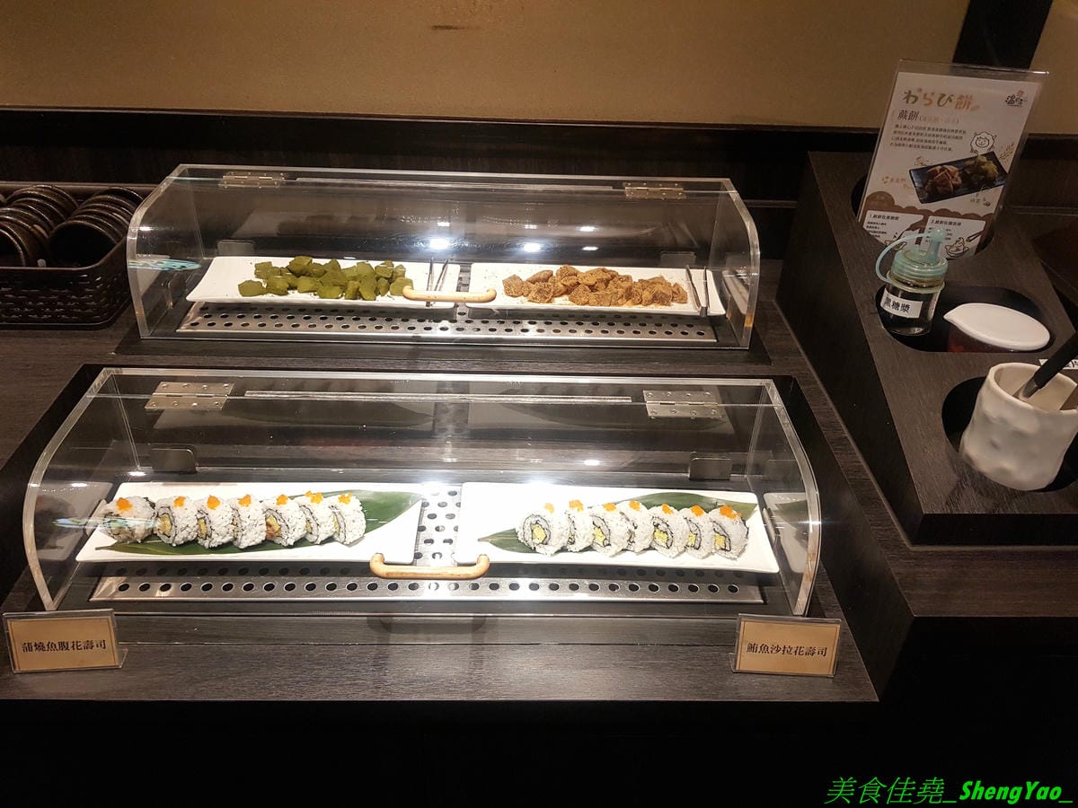 [台中東區]しゃぶしゃぶ温野菜 台中站前秀泰店 – 日本NO.1的涮涮鍋品牌,吃到飽400元起,不只有多種肉類,還有超豐富的季節鮮蔬,8種湯頭也各具特色,與日本店同步新推出三色日式養顏山藥泥,並附