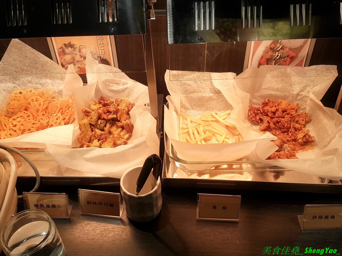 [台中東區]しゃぶしゃぶ温野菜 台中站前秀泰店 – 日本NO.1的涮涮鍋品牌,吃到飽400元起,不只有多種肉類,還有超豐富的季節鮮蔬,8種湯頭也各具特色,與日本店同步新推出三色日式養顏山藥泥,並附