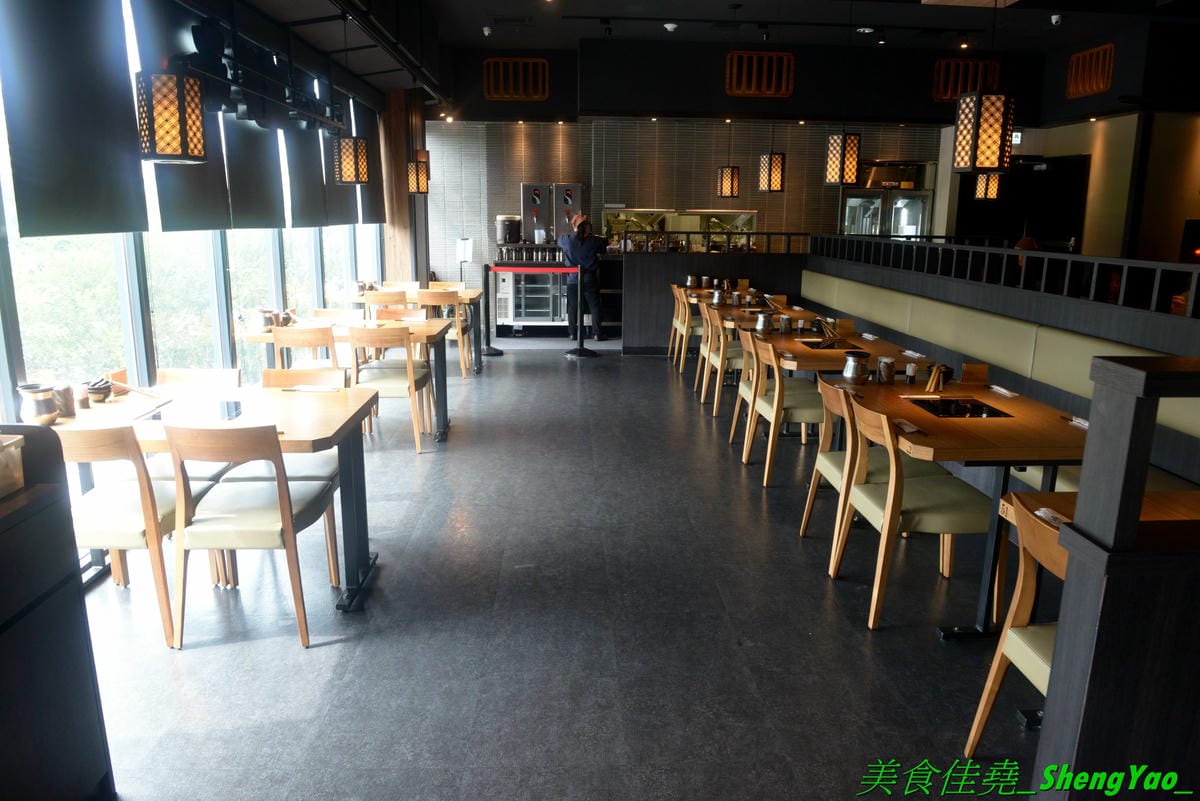[台中東區]しゃぶしゃぶ温野菜 台中站前秀泰店 – 日本NO.1的涮涮鍋品牌,吃到飽400元起,不只有多種肉類,還有超豐富的季節鮮蔬,8種湯頭也各具特色,與日本店同步新推出三色日式養顏山藥泥,並附