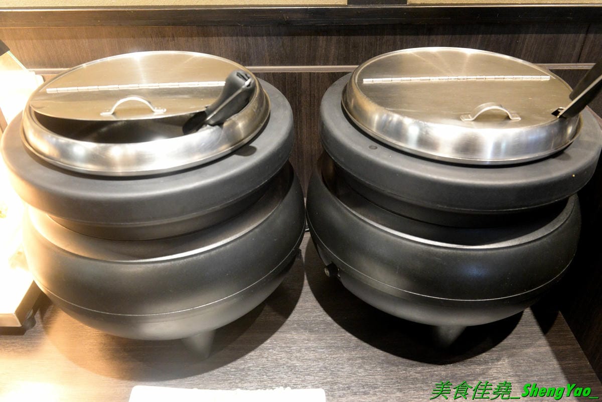 [台中東區]しゃぶしゃぶ温野菜 台中站前秀泰店 – 日本NO.1的涮涮鍋品牌,吃到飽400元起,不只有多種肉類,還有超豐富的季節鮮蔬,8種湯頭也各具特色,與日本店同步新推出三色日式養顏山藥泥,並附