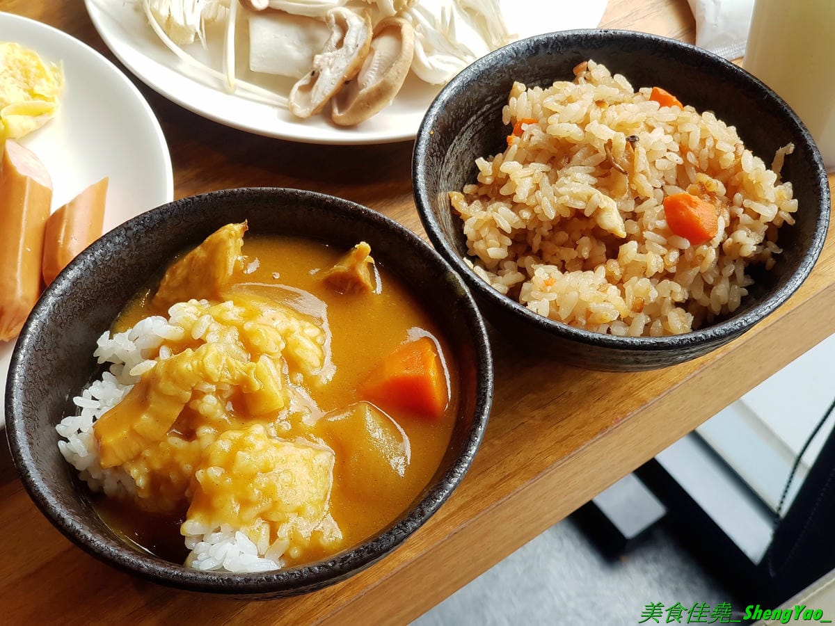[台中東區]しゃぶしゃぶ温野菜 台中站前秀泰店 – 日本NO.1的涮涮鍋品牌,吃到飽400元起,不只有多種肉類,還有超豐富的季節鮮蔬,8種湯頭也各具特色,與日本店同步新推出三色日式養顏山藥泥,並附