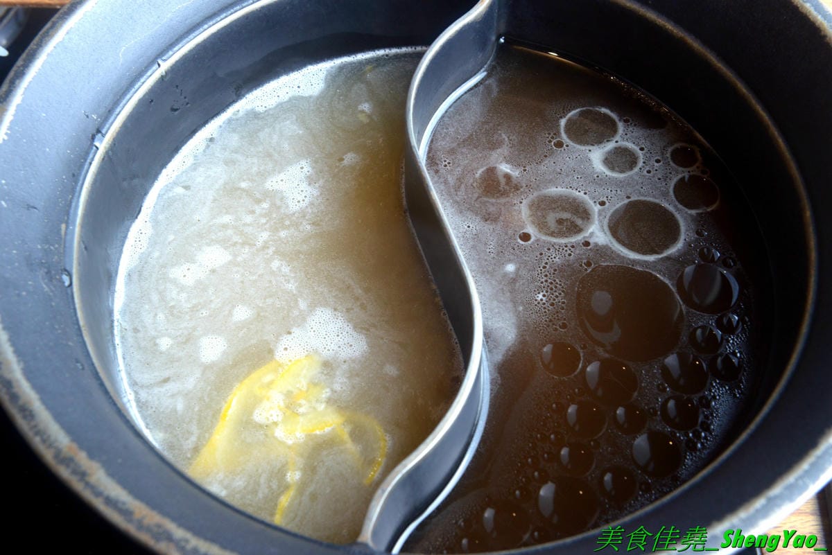 [台中東區]しゃぶしゃぶ温野菜 台中站前秀泰店 – 日本NO.1的涮涮鍋品牌,吃到飽400元起,不只有多種肉類,還有超豐富的季節鮮蔬,8種湯頭也各具特色,與日本店同步新推出三色日式養顏山藥泥,並附