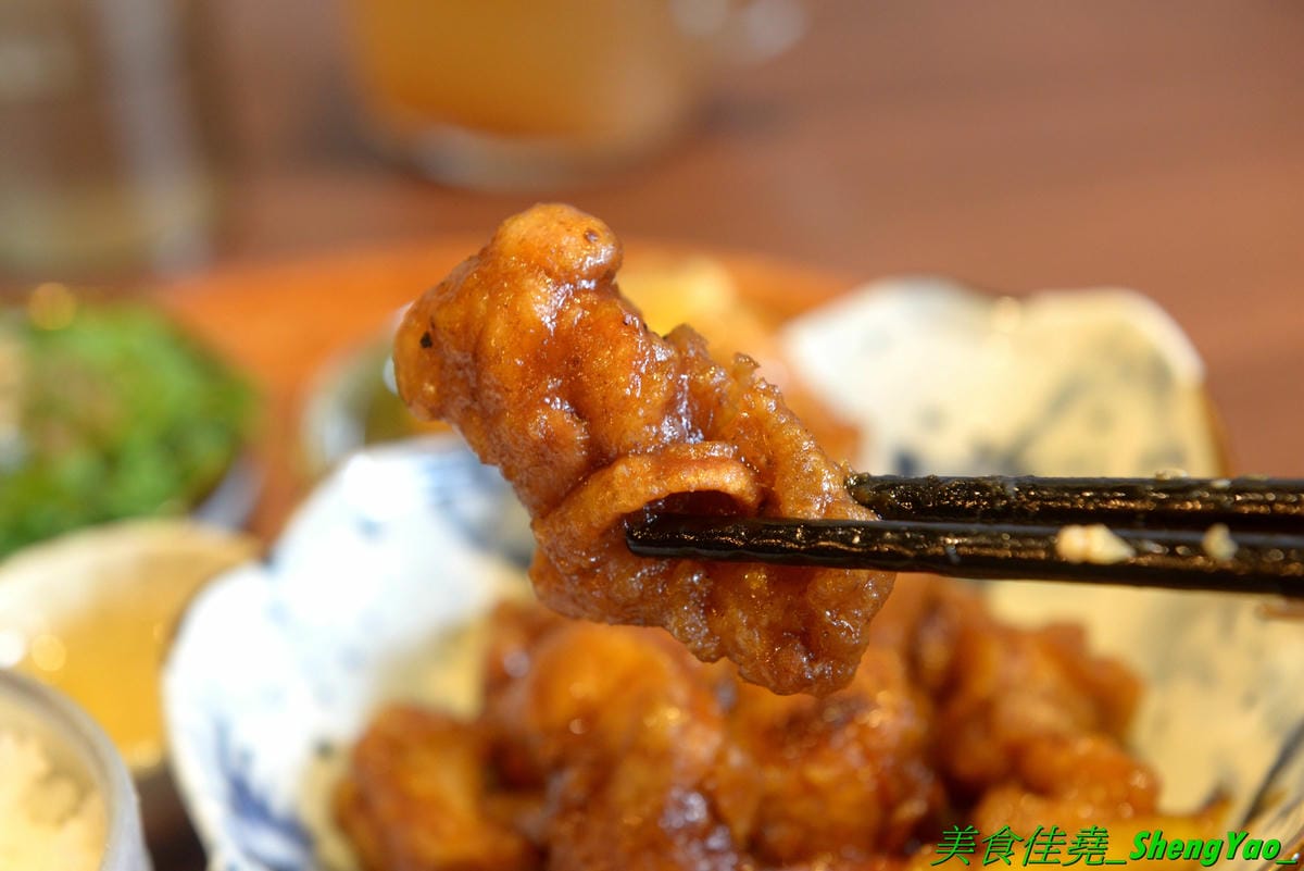 [台中西屯]大城享泰食 中科店 – 北屯人氣泰式料理餐廳在中科商圈也有分店了,餐點不只有單點、合菜,還有多種個人套餐,價位不貴,一個人來吃也很OK,口味不錯,廚師據說是從瓦城出來的。試營運