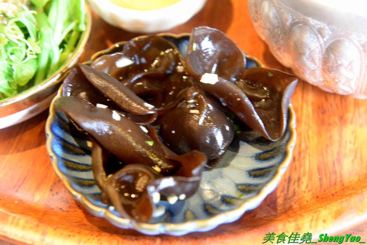 [台中西屯]大城享泰食 中科店 – 北屯人氣泰式料理餐廳在中科商圈也有分店了,餐點不只有單點、合菜,還有多種個人套餐,價位不貴,一個人來吃也很OK,口味不錯,廚師據說是從瓦城出來的。試營運