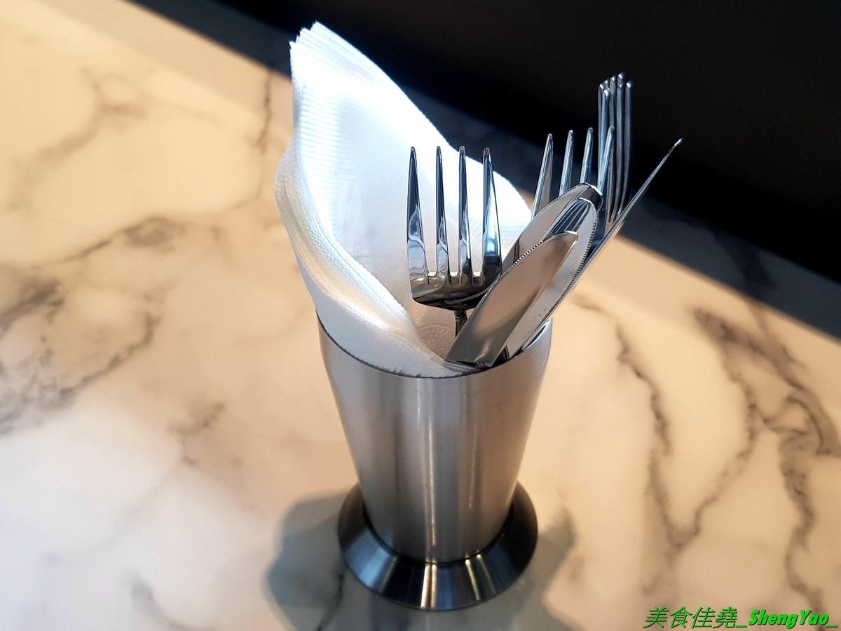 [台中西區]咖啡弄 – 台北知名鬆餅咖啡店終於來台中開分店了,餐點平價大份量,草莓冰淇淋鬆餅據說是招牌,口味看個人。(已歇業)