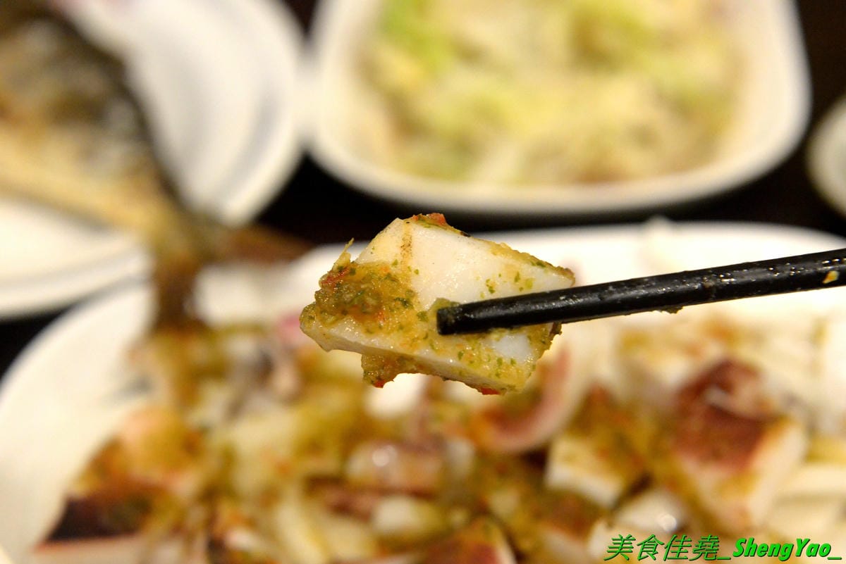 [台中北區]米噹泰式碳烤 台中店 – 花蓮必吃排隊美食名店在台中也有分店了,可以同時吃到道地口味的泰式料理以及真功夫的碳烤,食材講究,漁獲來自花東新鮮直送,價格平實、東西好吃,聚餐小酌