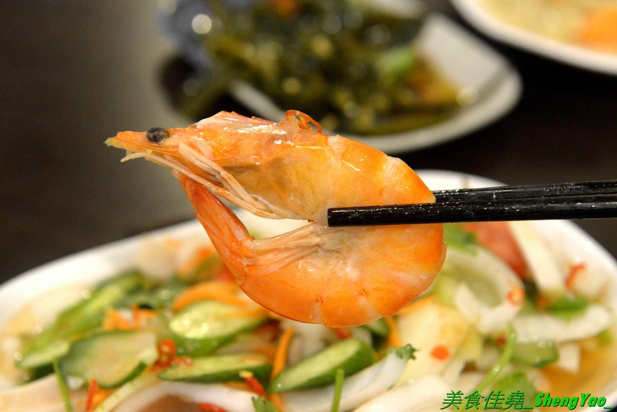 [台中北區]米噹泰式碳烤 台中店 – 花蓮必吃排隊美食名店在台中也有分店了,可以同時吃到道地口味的泰式料理以及真功夫的碳烤,食材講究,漁獲來自花東新鮮直送,價格平實、東西好吃,聚餐小酌