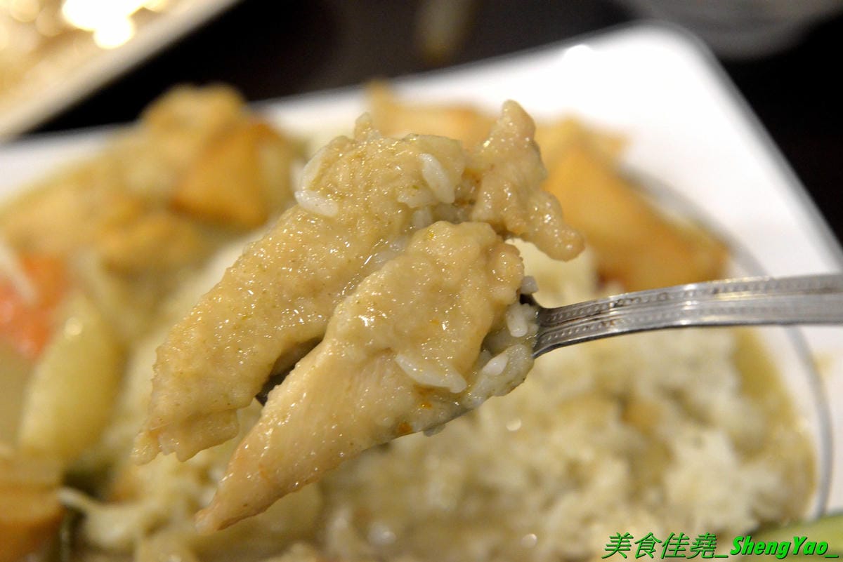 [台中北區]米噹泰式碳烤 台中店 – 花蓮必吃排隊美食名店在台中也有分店了,可以同時吃到道地口味的泰式料理以及真功夫的碳烤,食材講究,漁獲來自花東新鮮直送,價格平實、東西好吃,聚餐小酌