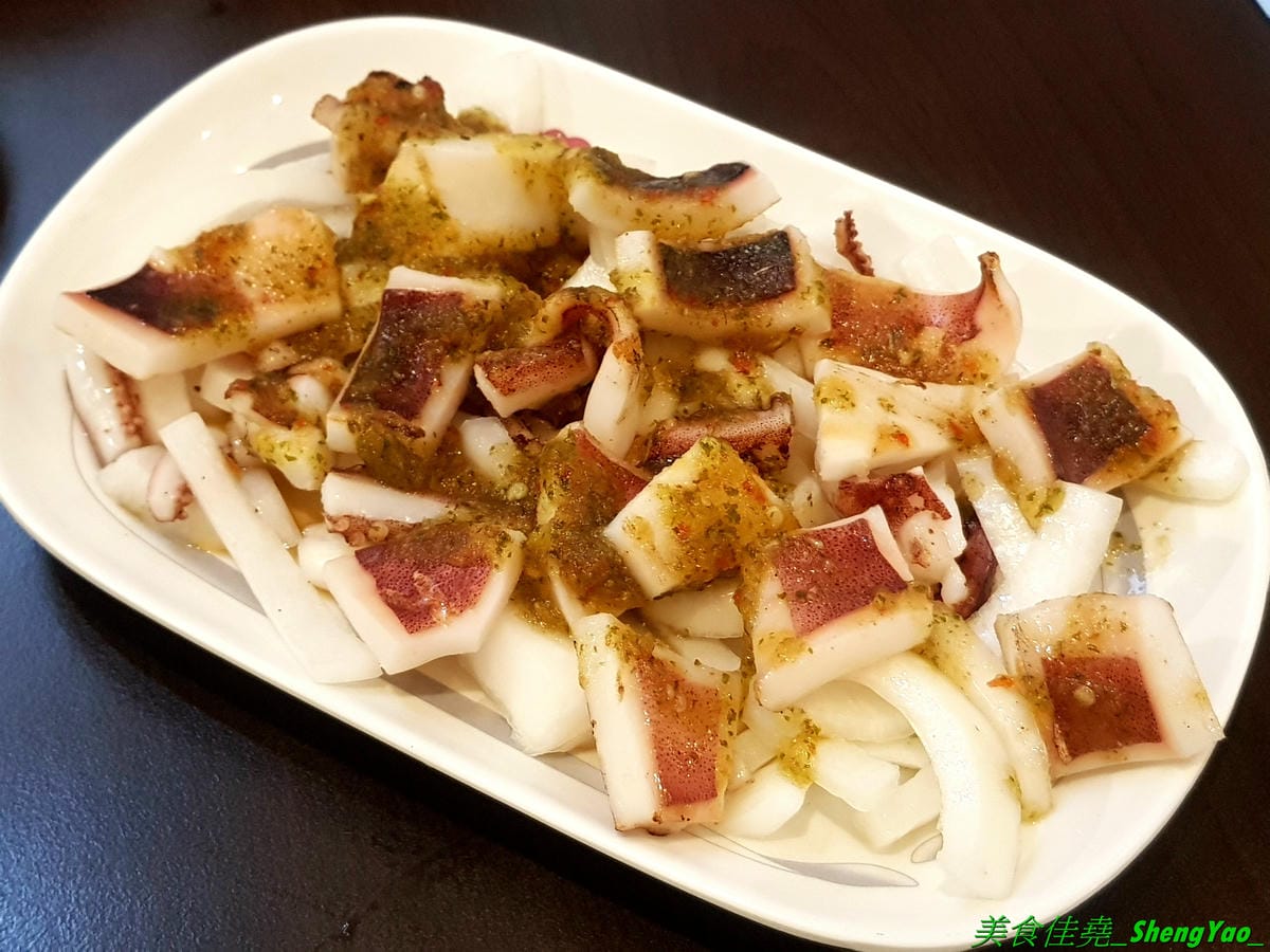 [台中北區]米噹泰式碳烤 台中店 – 花蓮必吃排隊美食名店在台中也有分店了,可以同時吃到道地口味的泰式料理以及真功夫的碳烤,食材講究,漁獲來自花東新鮮直送,價格平實、東西好吃,聚餐小酌