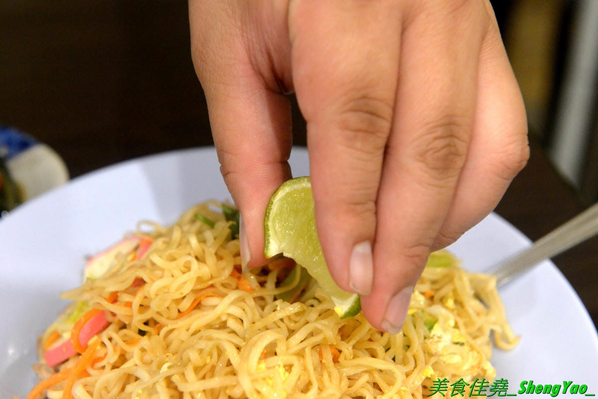 [台中北區]米噹泰式碳烤 台中店 – 花蓮必吃排隊美食名店在台中也有分店了,可以同時吃到道地口味的泰式料理以及真功夫的碳烤,食材講究,漁獲來自花東新鮮直送,價格平實、東西好吃,聚餐小酌