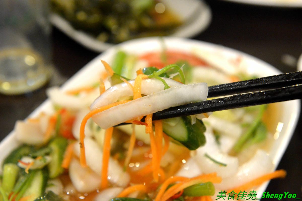 [台中北區]米噹泰式碳烤 台中店 – 花蓮必吃排隊美食名店在台中也有分店了,可以同時吃到道地口味的泰式料理以及真功夫的碳烤,食材講究,漁獲來自花東新鮮直送,價格平實、東西好吃,聚餐小酌