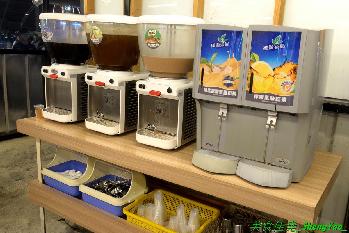[台中沙鹿]蠔膽你來 – 沙鹿知名平價露天碳烤,400多元就能享用各種肉類、海鮮的燒烤和火鍋以及數十種熟食,用餐時間可達三小時,烤好烤滿。烤肉場地寬敞,有兒童遊戲區和卡拉OK包廂,還能看夜景