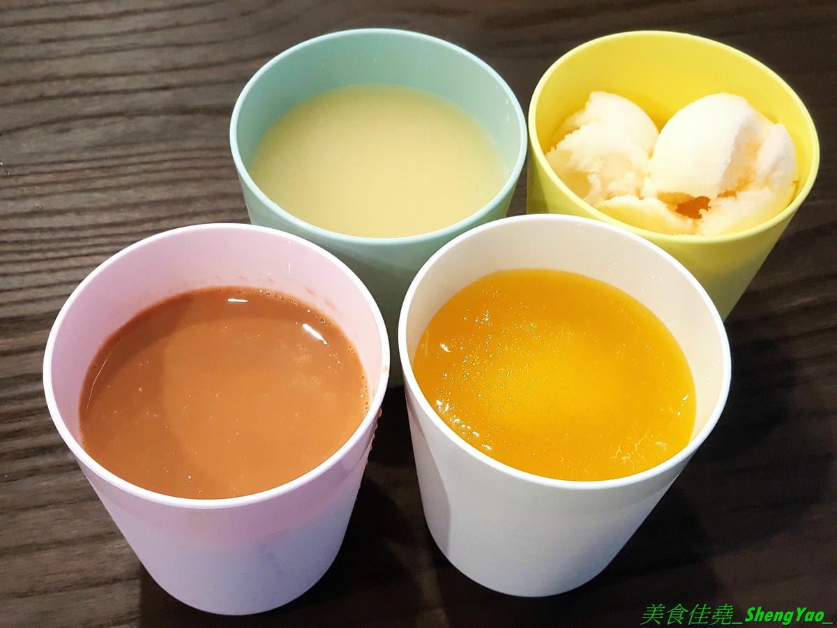 [台中豐原]沁咕們 – 豐原新開的韓式料理,裝潢超有特色,立體感設計的彩繪牆面漂亮到不行,石鍋拌飯、部隊鍋和韓式炸雞不錯吃有推薦,內用有泰式奶茶和可爾必思冰沙無限暢飲,C/P值不錯。