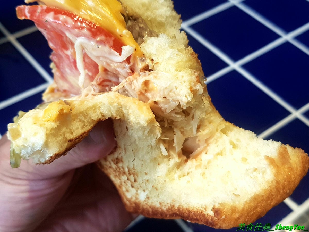 [台中西屯]吐司男 晨食專賣 中科店 – 台中超夯的韓風吐司專賣店在中科商圈也有店面了 !! 海線朋友想吃更方便了,不用大老遠跑到市區內。煎烤奶油吐司夾進豐富餡料,底下還有小紙盒裝,超可愛