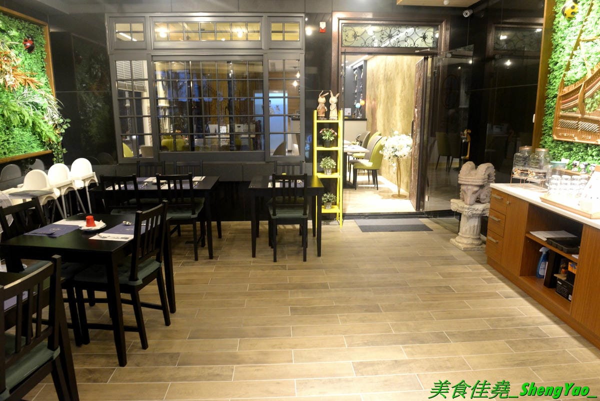 DSC_7004.JPG DSC_7004.JPG