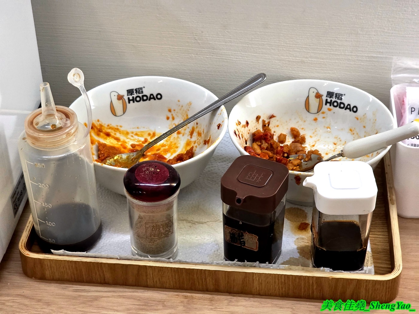 [台中北區]厚稻專業鵝肉飯 – 台中新開幕鵝肉飯專賣店，鵝肉現點現切，新鮮好吃，內用湯品無限續還有免費的蕎麥茶可以喝。