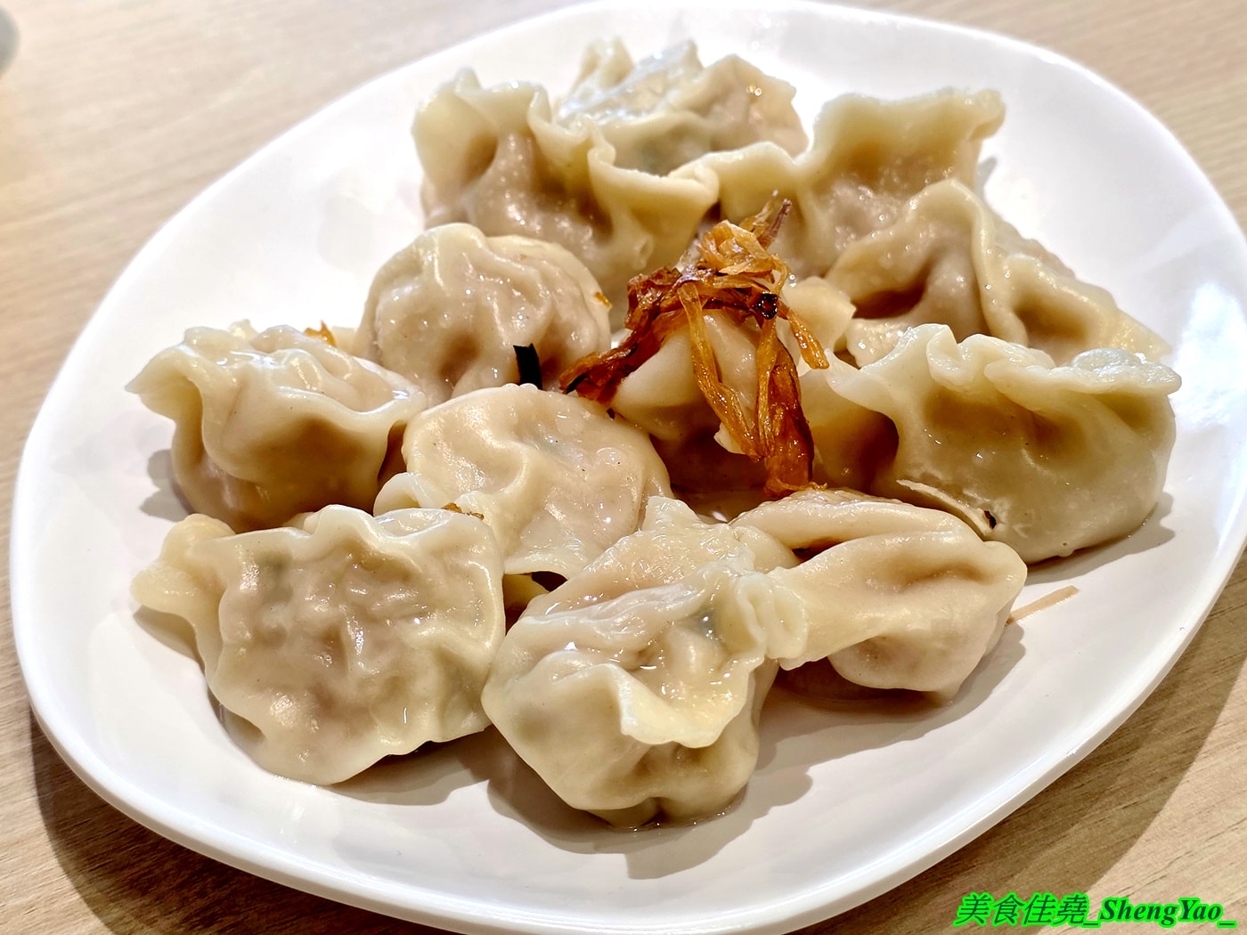 [台中北區]厚稻專業鵝肉飯 – 台中新開幕鵝肉飯專賣店，鵝肉現點現切，新鮮好吃，內用湯品無限續還有免費的蕎麥茶可以喝。