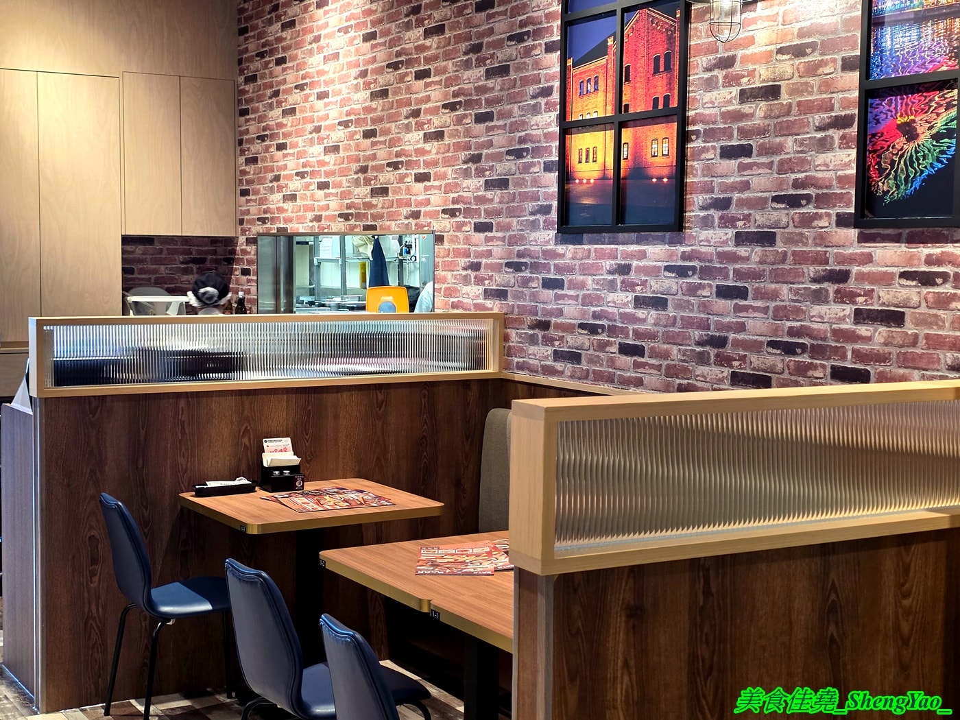 [台中梧棲]橫濱牛排 台中港三井店 – 來自日本的牛排+自助吧吃到飽，台中第二間店，排餐種類多樣，東西精緻好吃， 價格不算平價但值得一嚐。