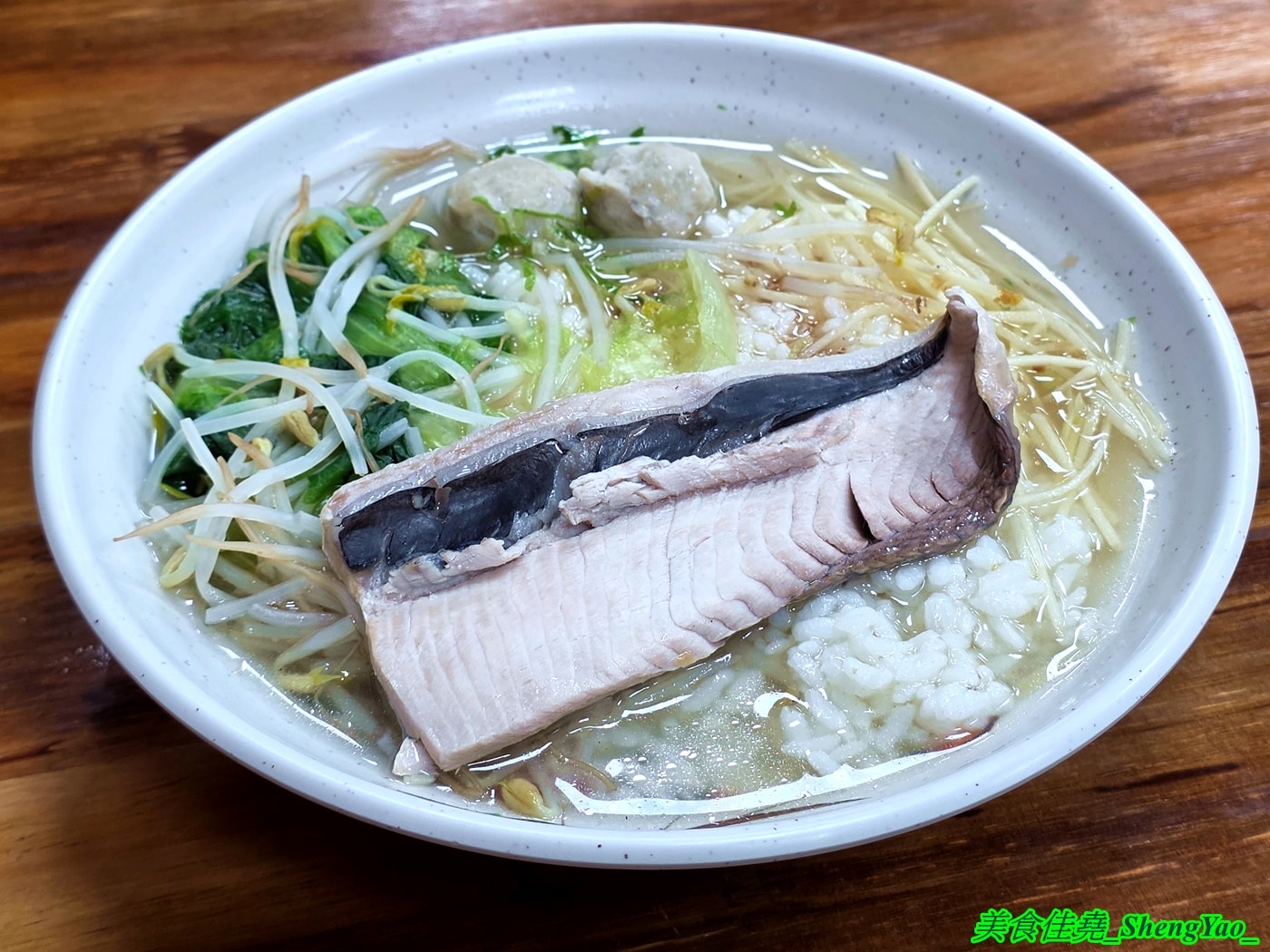[台中清水]小阿姨魯肉飯 清水店 – 許多網友評論海線最好吃的滷肉飯，清水店限定蒸蛋滷肉飯、蚵仔滷肉飯新上市。
