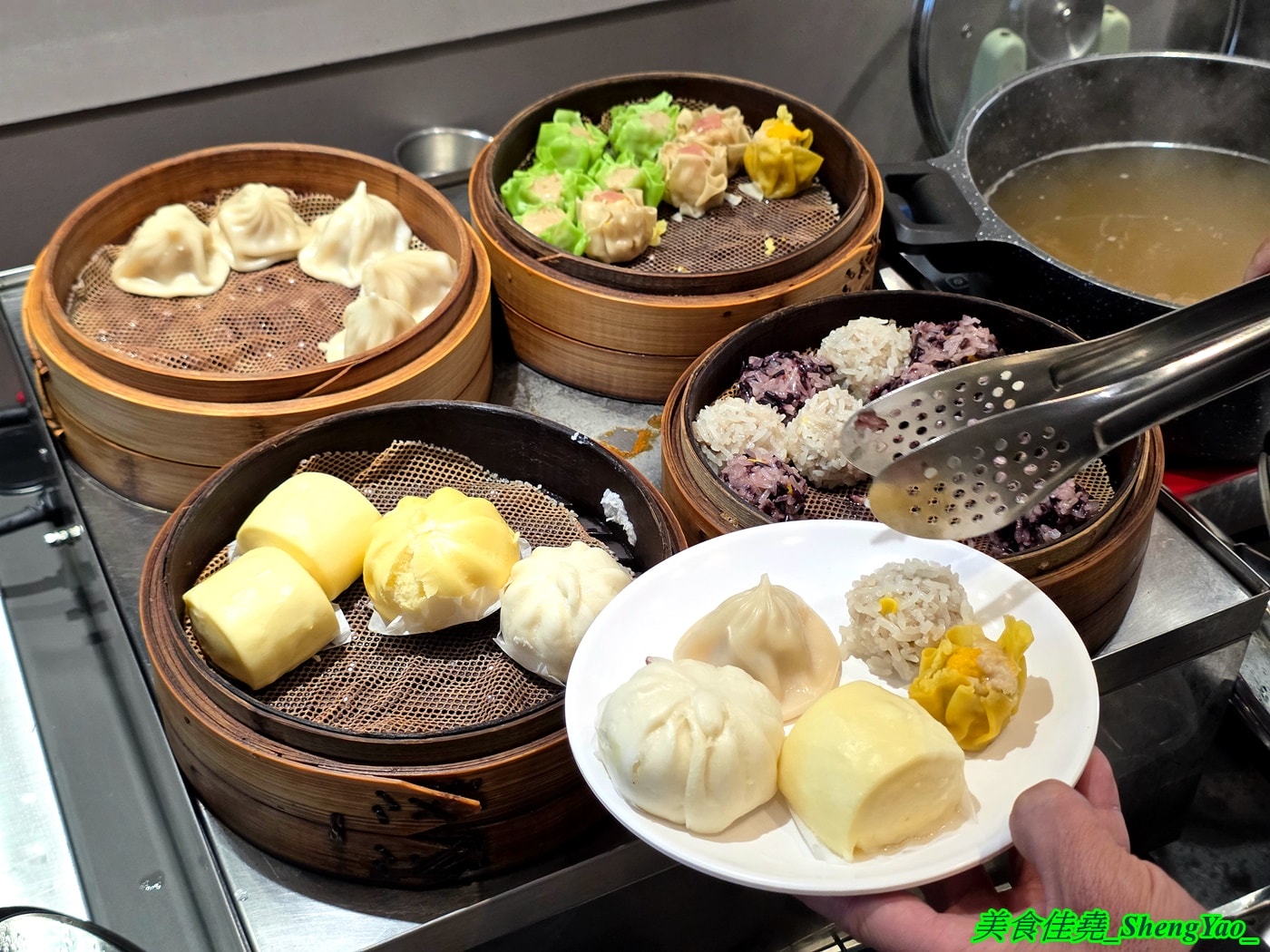 [台中大里]牛室炙燒牛排 BEEF HOUSE 台中大里店 – 台中最狂牛排自助吧吃到飽2026新活動，平日自助吧任你吃只要339元，再+30元還能多一份經典排餐