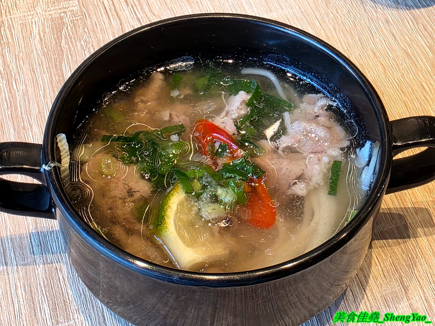 [台中大里]牛室炙燒牛排 BEEF HOUSE 台中大里店 – 台中最狂牛排自助吧吃到飽2026新活動，平日自助吧任你吃只要339元，再+30元還能多一份經典排餐