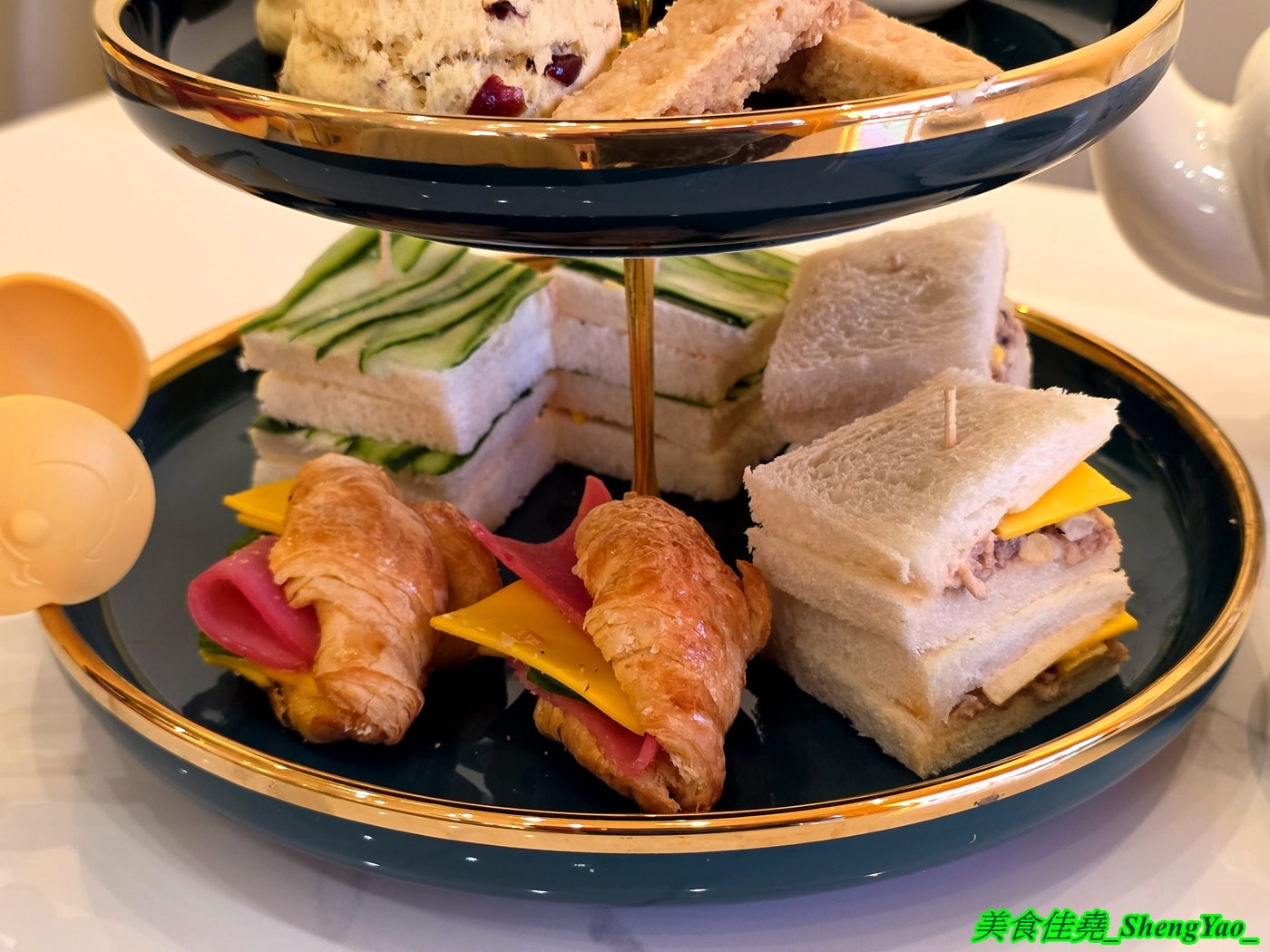 [台中沙鹿]Honey Corner 蜜糖角落 – 全台第一間小熊維尼故事主題下午茶，店內有一大堆和小熊維尼有關的娃娃和物品，還可以陪吃，療癒感整個拉滿。
