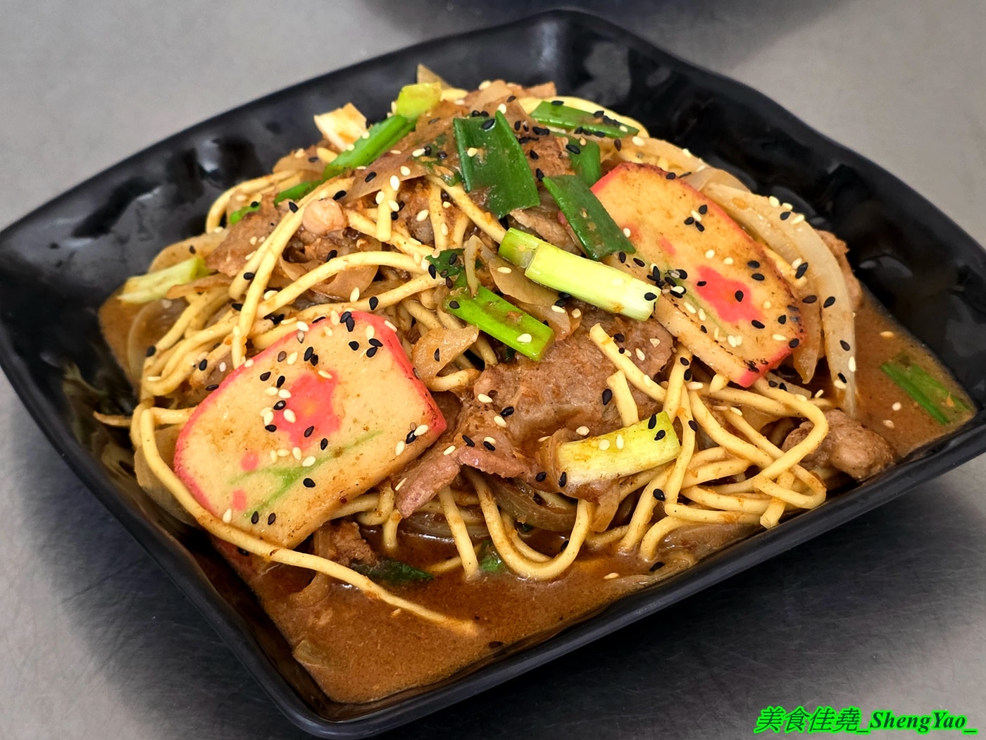 [台中大雅]傳奇港式炒麵 – 大雅低調的職人級港式炒麵炒飯，大火快炒鍋氣十足，用料實在又便宜，百元就能吃到的美味。