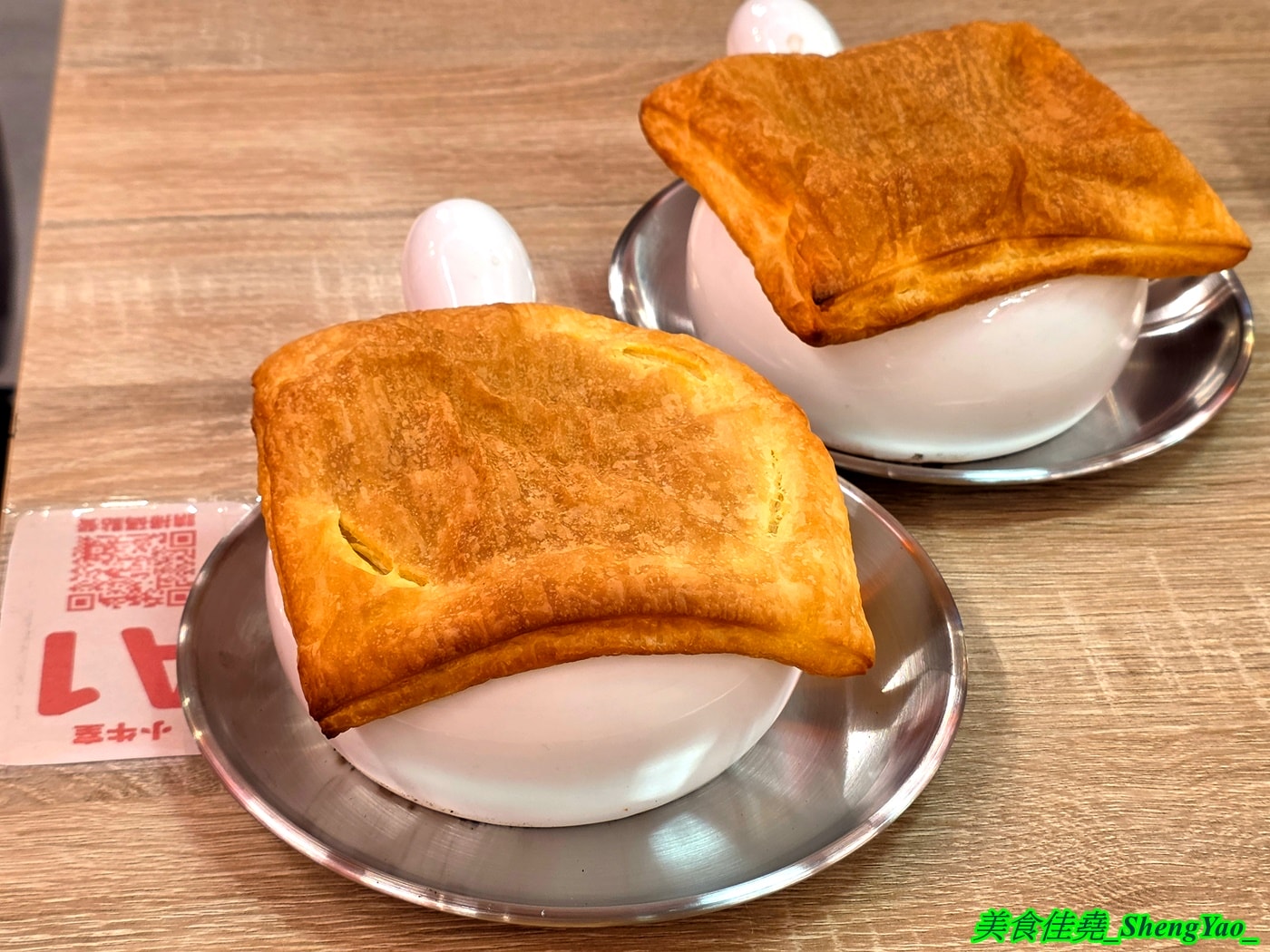 [台中北屯]小牛室 北屯軍功店 – 牛室炙燒牛排新品牌，不只是平價版的牛室，也有許多自己的特色，自助吧很用心，居然還有熱呼呼的關東煮，太讚了。
