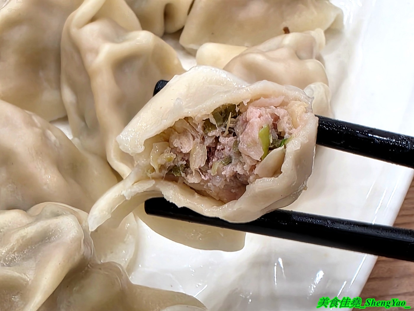 [台中梧棲]岩舞伴麵 – 台中海線第一間以拌麵為主打的麵館，也有湯麵水餃和捲餅，內用有多種飲料和甜湯無限供應。