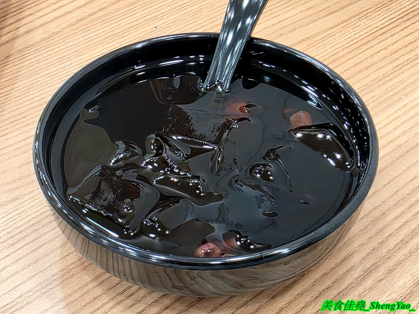 [台中梧棲]岩舞伴麵 – 台中海線第一間以拌麵為主打的麵館，也有湯麵水餃和捲餅，內用有多種飲料和甜湯無限供應。