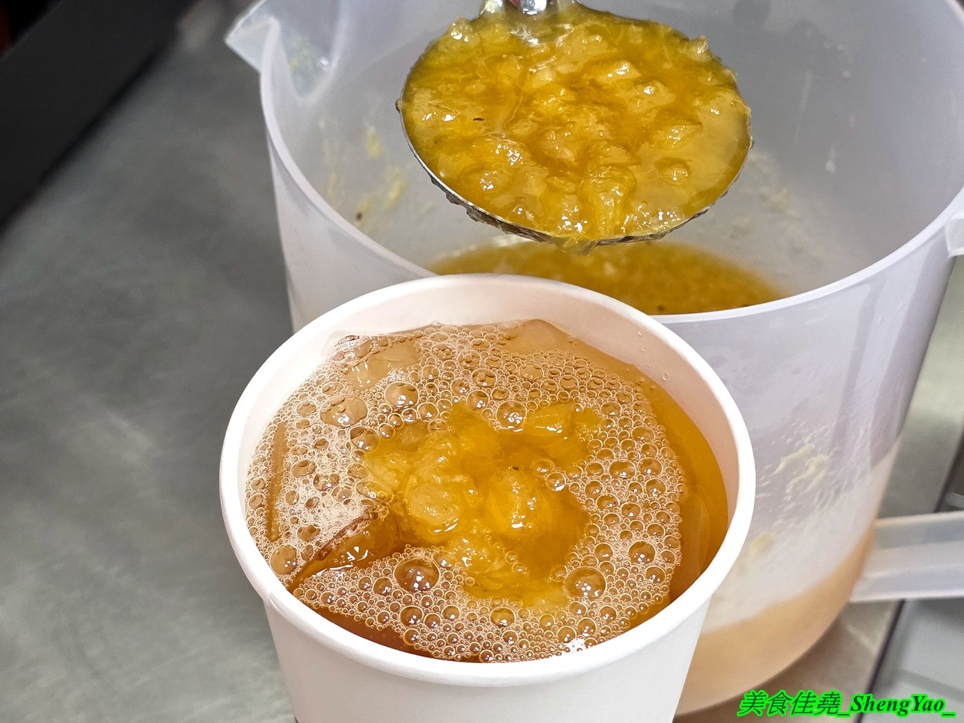 [台中梧棲]拎茶 台中梧棲店 – 海線近期冒出的新品牌手搖飲料店，蜂蜜用的是養蜂人家蜂蜜，果味吐司茶必點，2/2前有多項指定飲料第二杯加購特價。