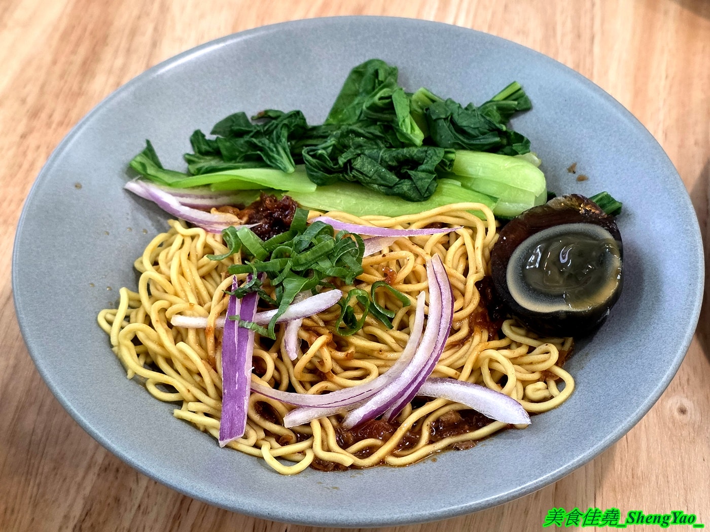 [台中梧棲]六斧燉湯 梧棲中興店 – 海線人氣燉湯新分店，燉湯種類多樣，還有飯麵類可以搭配。