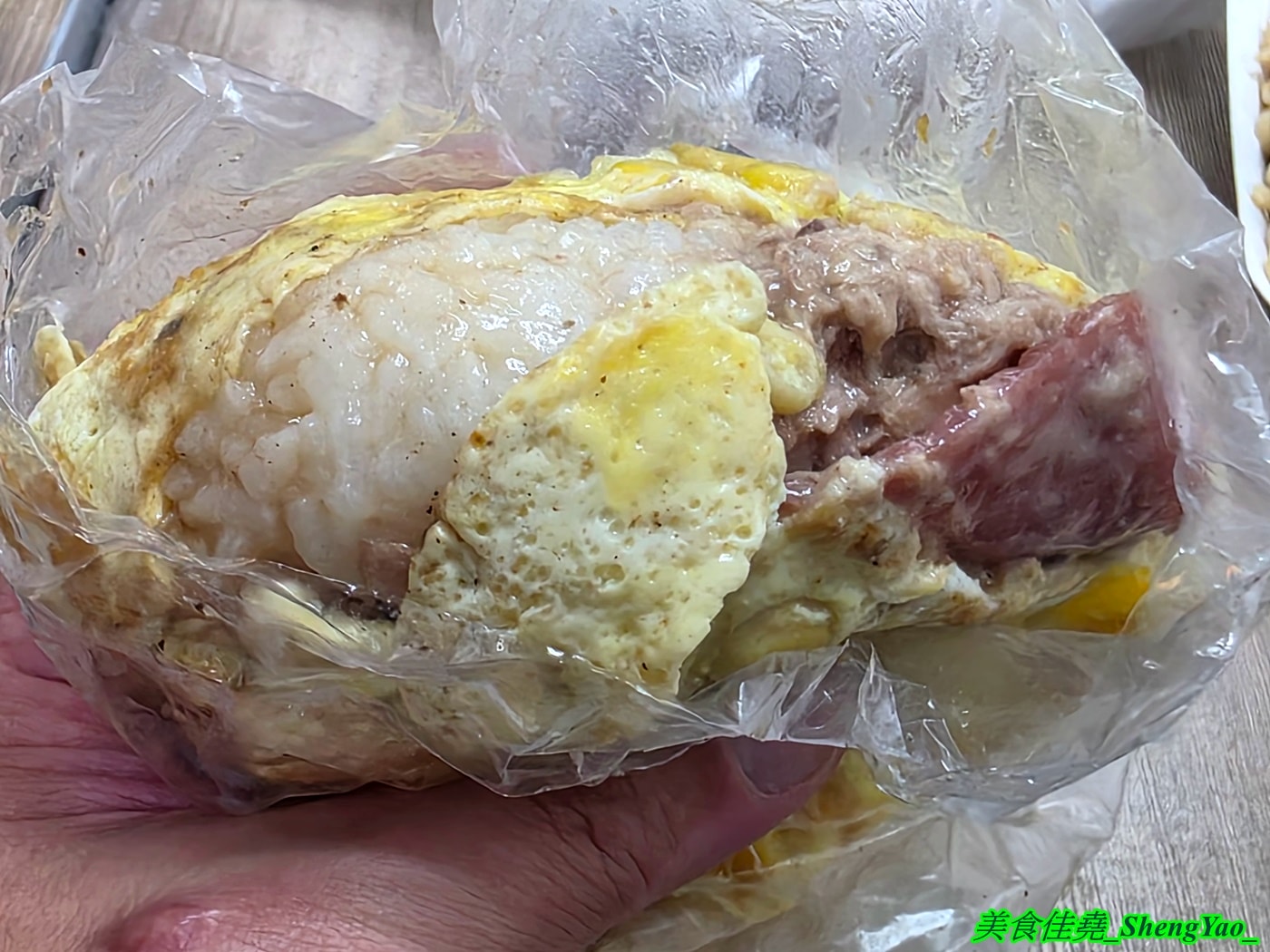 [台中沙鹿]北勢國小旁蛋包飯豬肉炒麵 – 在地經營30多年，真正沙鹿人才知道的美食，蛋包飯和豬肉炒麵必點，往往8點不到就賣完了。