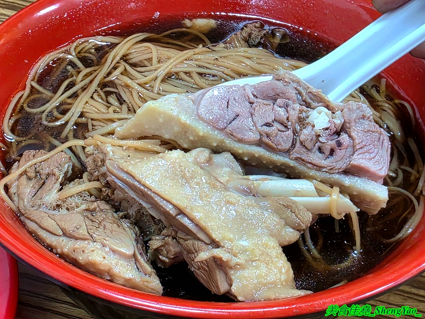 [台中清水]正兄弟當歸鴨 清水店 – 飄香半世紀的老字號當歸鴨在清水也有分店了，餐點選擇多樣，湯除了當歸也有清燉，還有別地方吃不到的快炒類。
