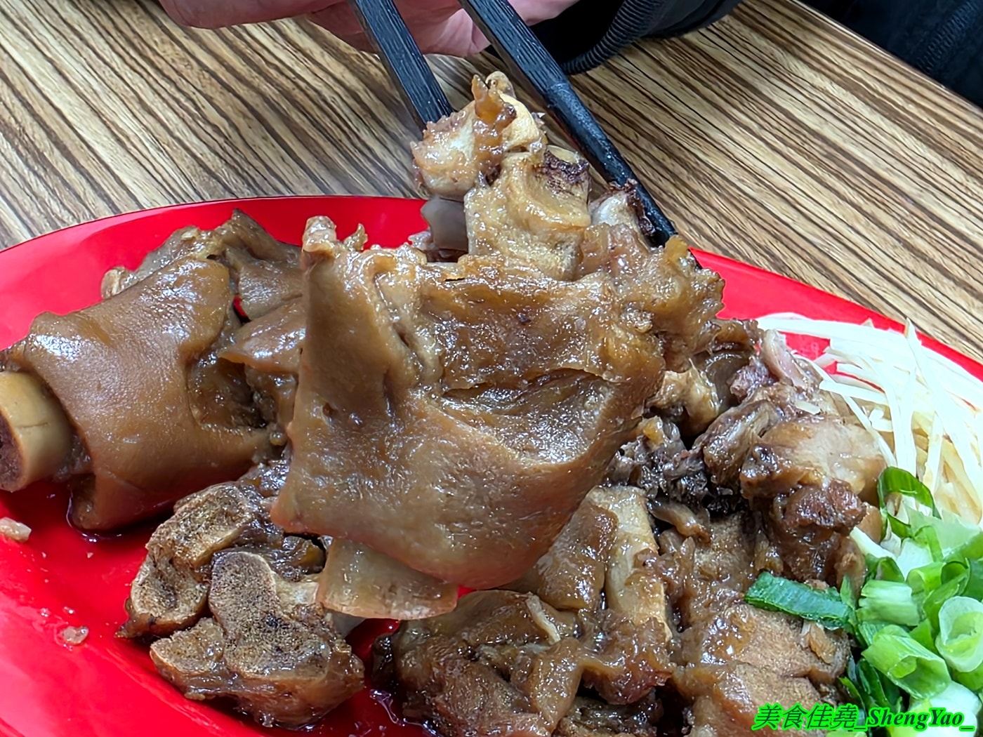 [台中清水]正兄弟當歸鴨 清水店 – 飄香半世紀的老字號當歸鴨在清水也有分店了，餐點選擇多樣，湯除了當歸也有清燉，還有別地方吃不到的快炒類。