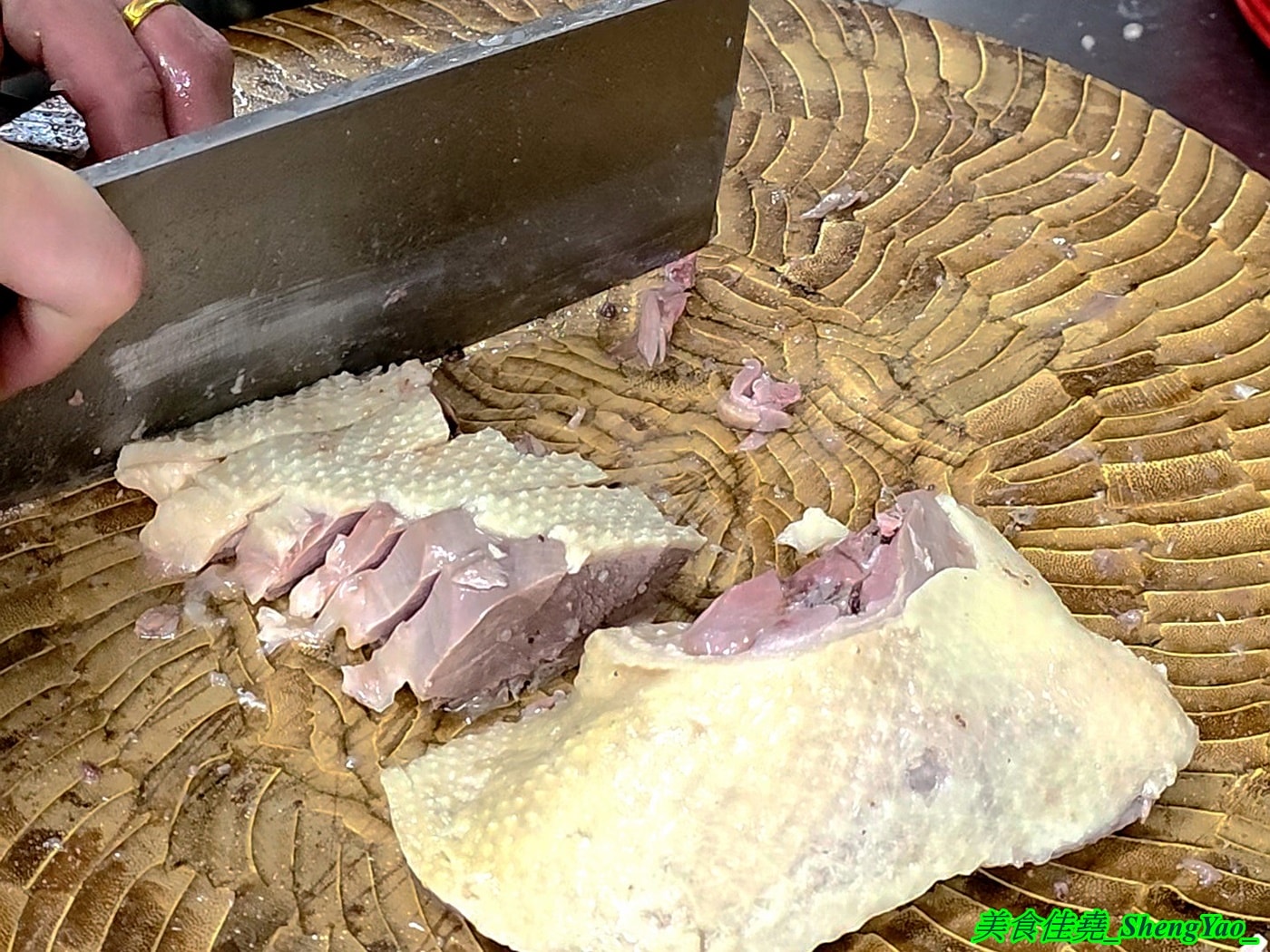 [台中清水]正兄弟當歸鴨 清水店 – 飄香半世紀的老字號當歸鴨在清水也有分店了，餐點選擇多樣，湯除了當歸也有清燉，還有別地方吃不到的快炒類。