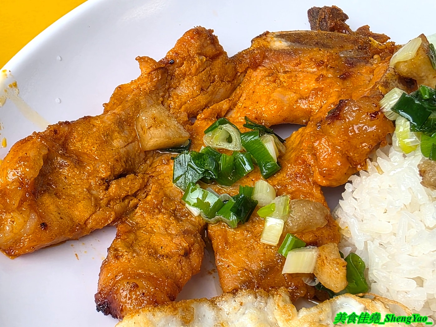 [台中沙鹿]西貢烤肉飯 – 海線新開幕越南小吃，品項多樣還有少見的越南家鄉菜，內用有免費飲料，開幕頭三天2/6-2/8飯麵通通都100元。