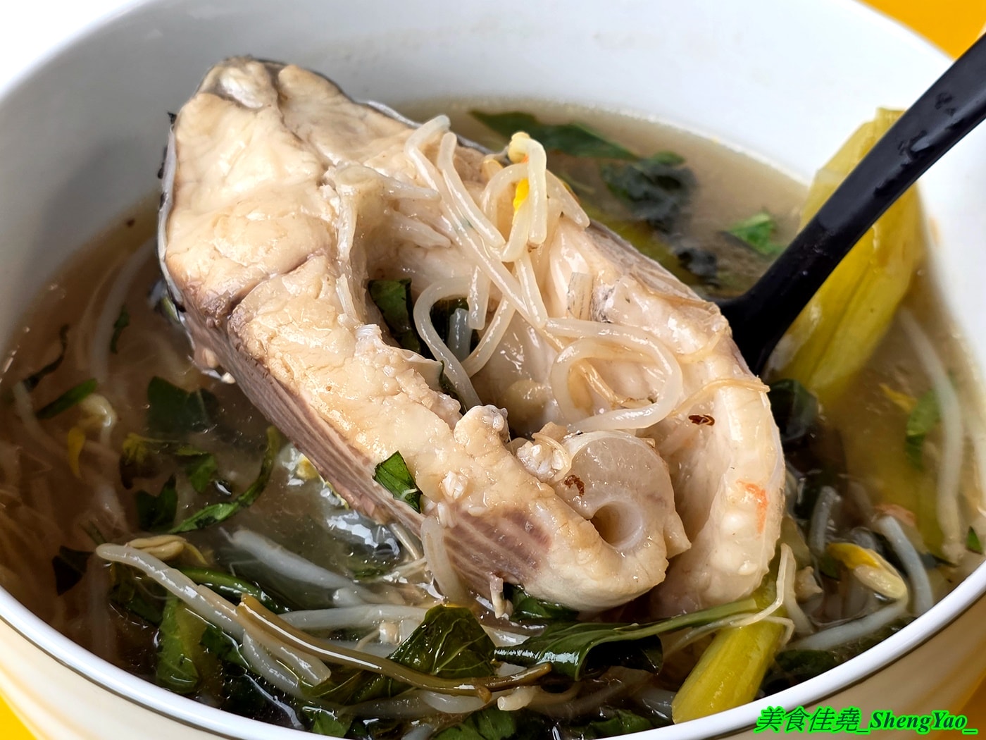 [台中沙鹿]西貢烤肉飯 – 海線新開幕越南小吃，品項多樣還有少見的越南家鄉菜，內用有免費飲料，開幕頭三天2/6-2/8飯麵通通都100元。