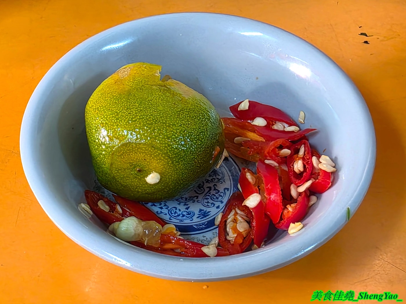 [台中沙鹿]武林越式料理 – 海線最特別的越南小吃，招牌是冰果店讓人莫名奇妙，大推河粉，大碗公份量才賣100元，糯米飯也很好吃。