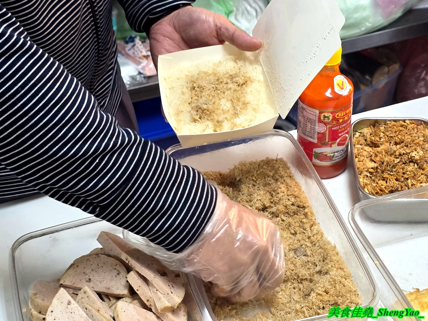[台中沙鹿]武林越式料理 – 海線最特別的越南小吃，招牌是冰果店讓人莫名奇妙，大推河粉，大碗公份量才賣100元，糯米飯也很好吃。