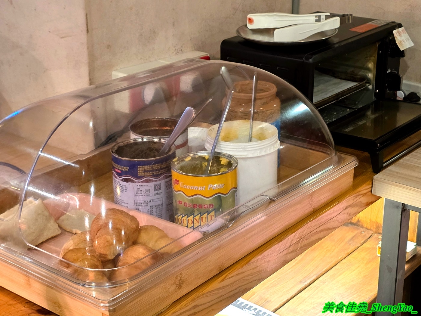 [台中梧棲]鐵將創意鐵板料理 – 海線平價牛排吃到飽吃來吃去還是這間最推薦，主餐最低340元起就能吃到自助區一大堆東西，平日還免服務費喔。