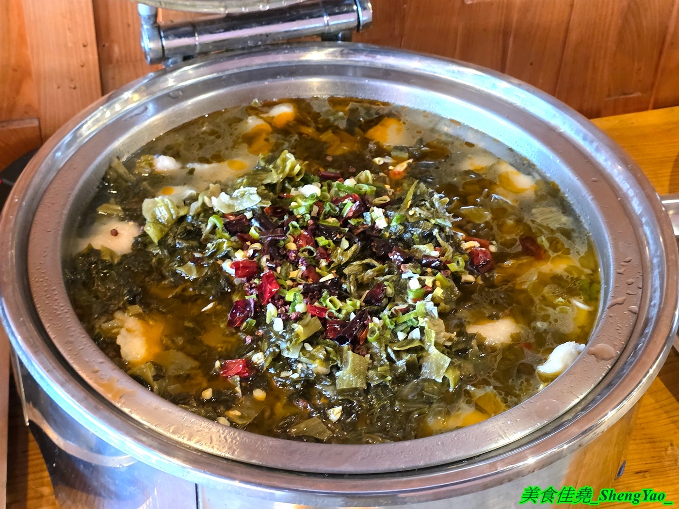 [台中梧棲]鐵將創意鐵板料理 – 海線平價牛排吃到飽吃來吃去還是這間最推薦，主餐最低340元起就能吃到自助區一大堆東西，平日還免服務費喔。