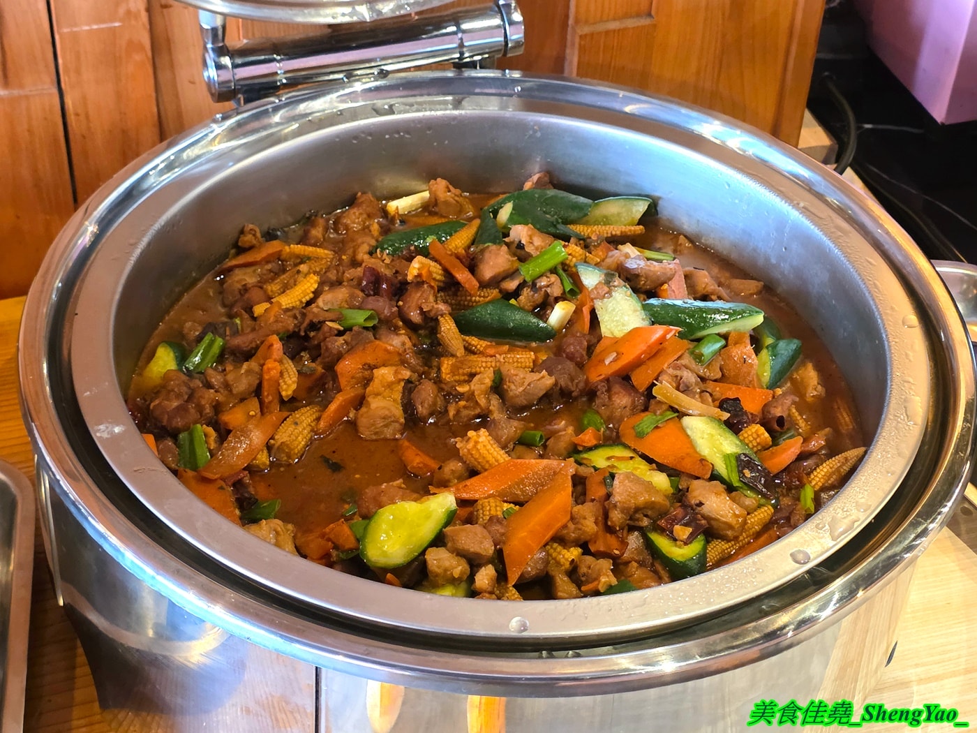 [台中梧棲]鐵將創意鐵板料理 – 海線平價牛排吃到飽吃來吃去還是這間最推薦，主餐最低340元起就能吃到自助區一大堆東西，平日還免服務費喔。