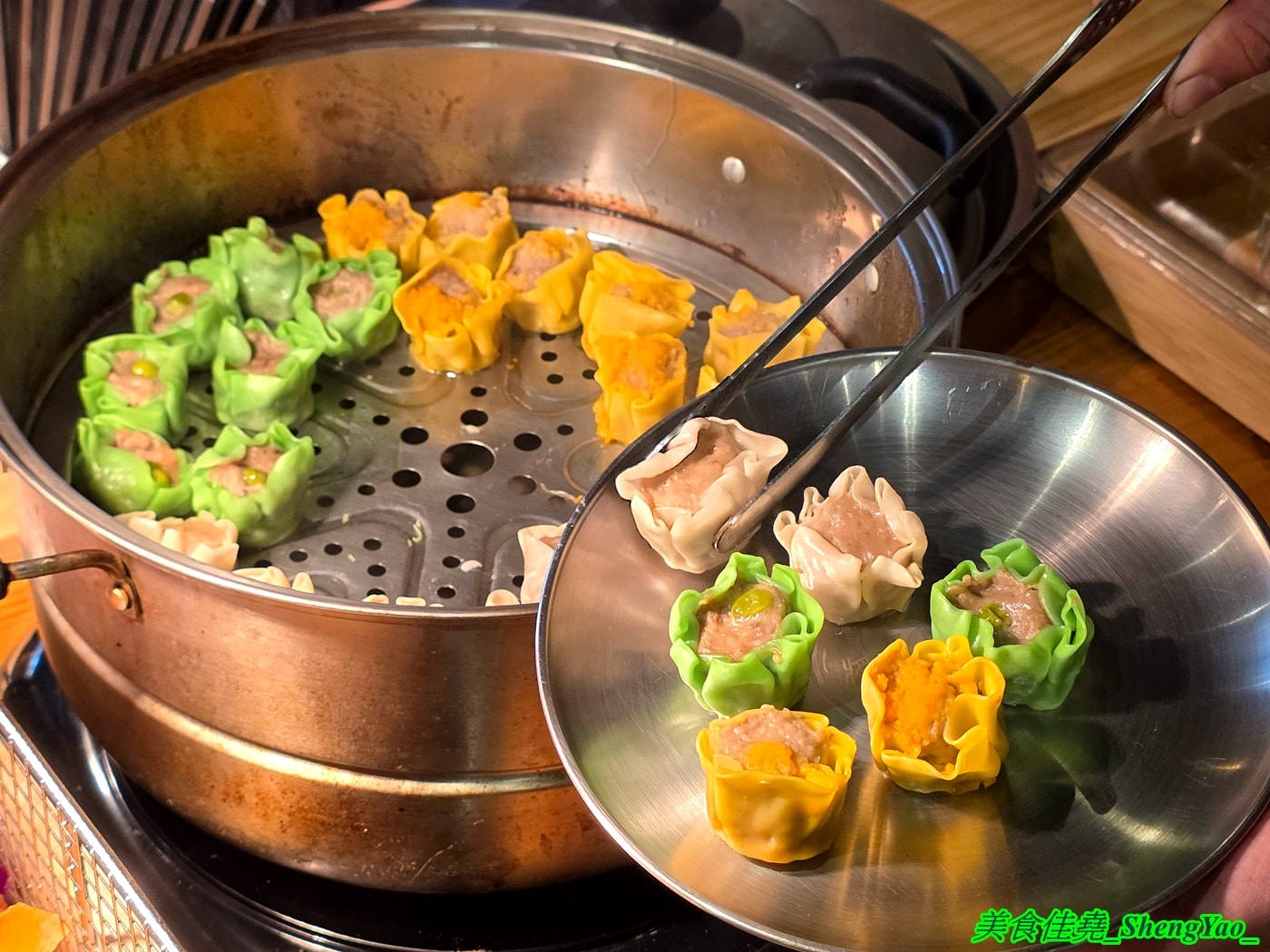[台中梧棲]鐵將創意鐵板料理 – 海線平價牛排吃到飽吃來吃去還是這間最推薦，主餐最低340元起就能吃到自助區一大堆東西，平日還免服務費喔。