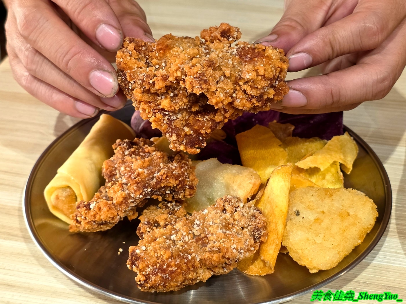 [台中梧棲]鐵將創意鐵板料理 – 海線平價牛排吃到飽吃來吃去還是這間最推薦，主餐最低340元起就能吃到自助區一大堆東西，平日還免服務費喔。