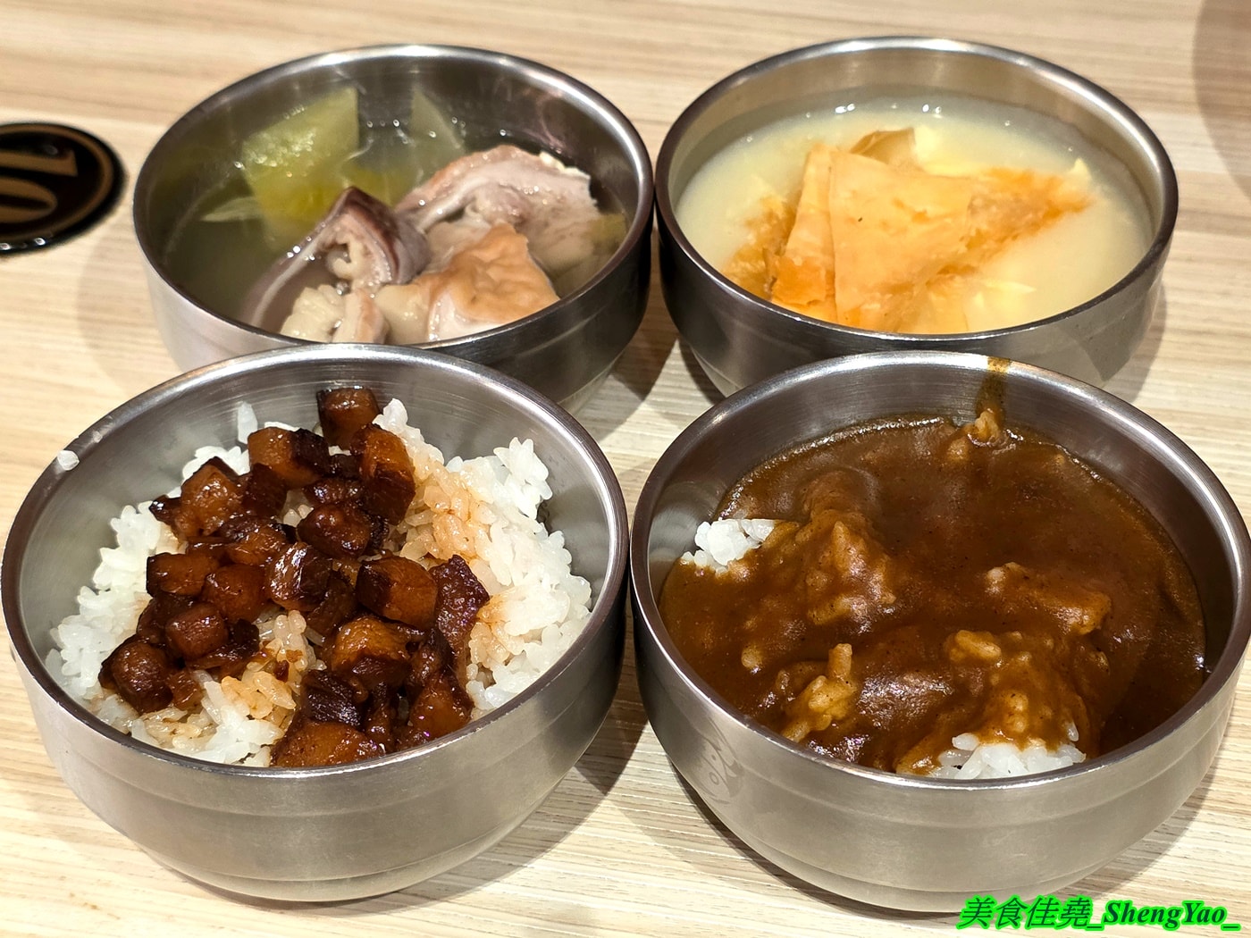 [台中梧棲]鐵將創意鐵板料理 – 海線平價牛排吃到飽吃來吃去還是這間最推薦，主餐最低340元起就能吃到自助區一大堆東西，平日還免服務費喔。
