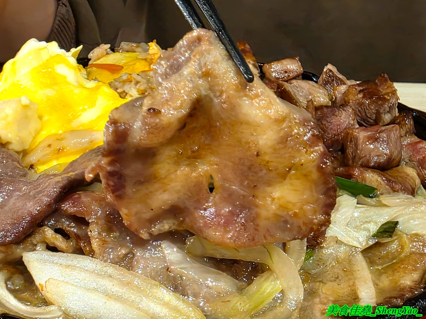 [台中梧棲]鐵將創意鐵板料理 – 海線平價牛排吃到飽吃來吃去還是這間最推薦，主餐最低340元起就能吃到自助區一大堆東西，平日還免服務費喔。