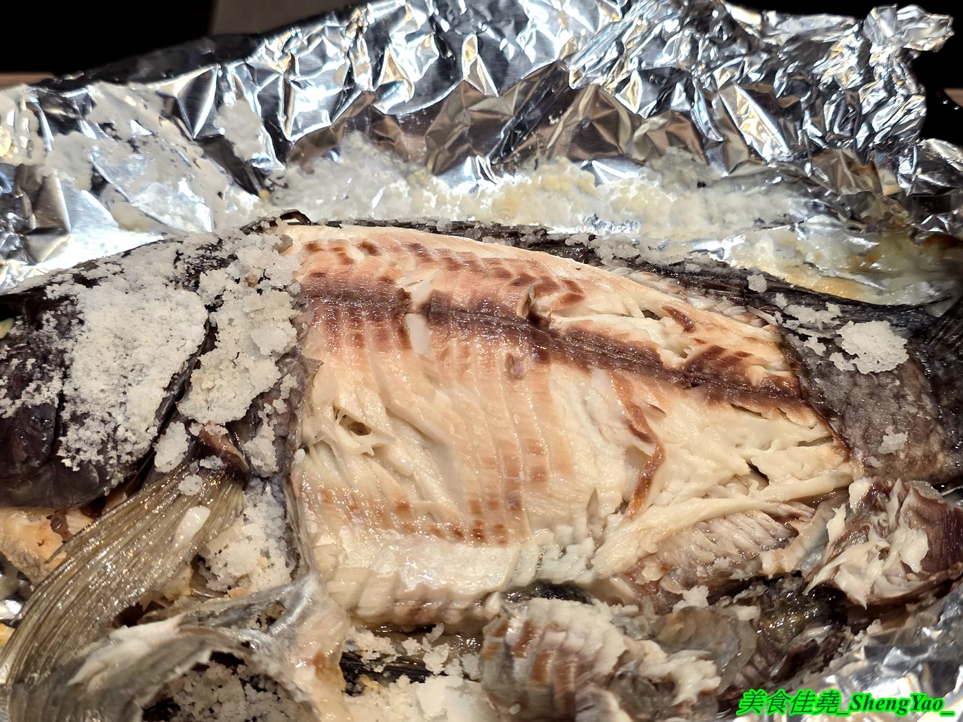 [台中北屯]翎軒有鍋 – 台中新開幕平價小火鍋，居然有KTV包廂，而且不只賣鍋物還賣熱炒，鍋物最低只要170元，自助吧還有肉燥飯、飲料冰沙冰淇淋無限供應。